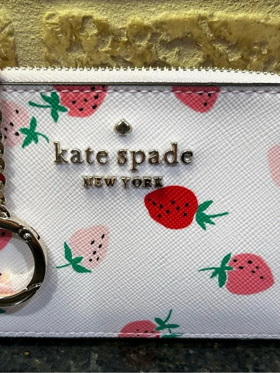 Kate Spade Staci Wild Strawberries Medium L-Zip Card Holder