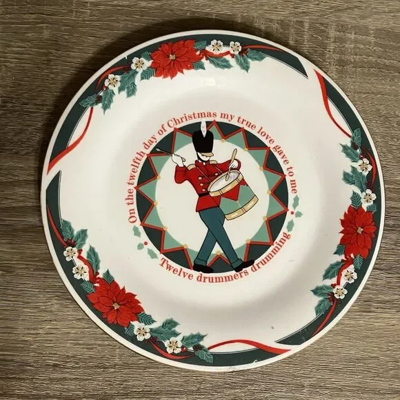 Tienshan Deck the Halls Salad Plate 12 Days of X-Mas Twelve Drummers Replace