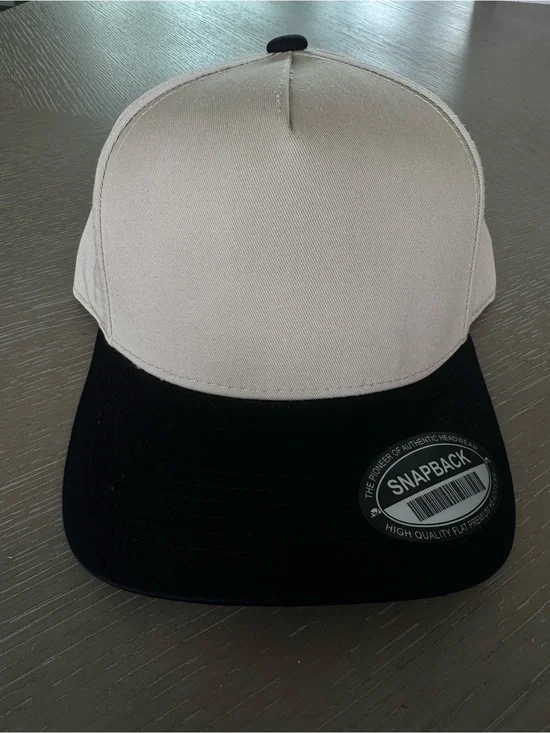 New Two-Tone Snapback Hat - Taupe Crown & Black Visor