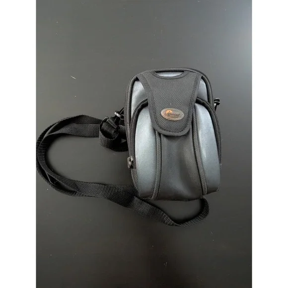 Lowepro Camera Bag Compact Digital Camera‎ Crossbody Bag Zippers Black Gray