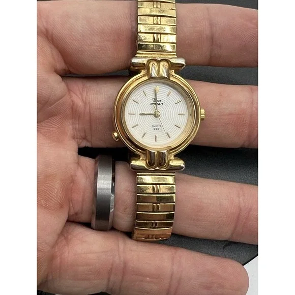 Timex Indiglo Gold Tone Stretch Band‎ Quartz Women's Watch Sz. 6