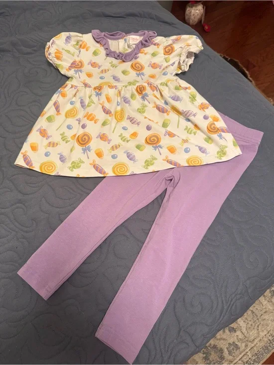 Stitchy Fish  Candy Print Top & Lavender Leggings Set Fall/Halloween 2T