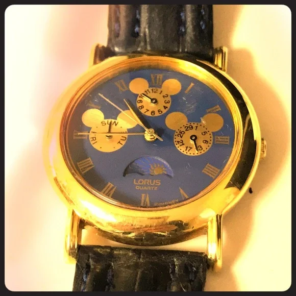 Disney Sun/Moon Phase Unisex Chronograph Watch‎