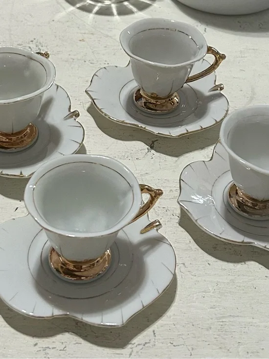 Vintage Demitasse Cup Set