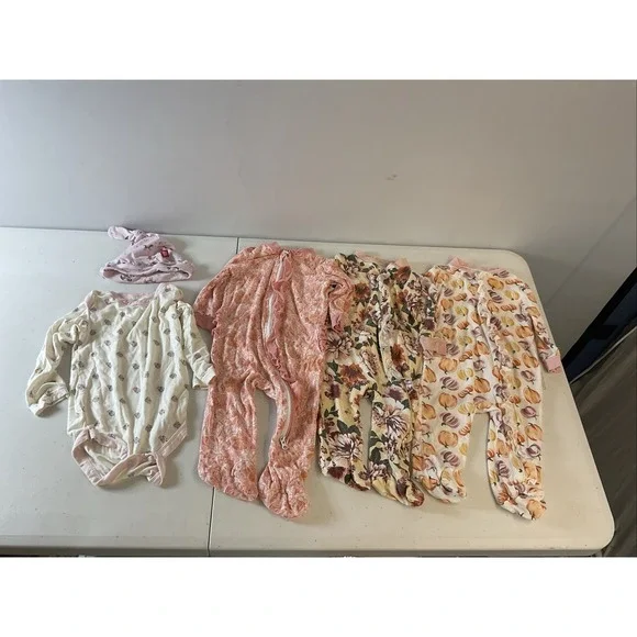 Lot‎ of 5 Pieces Milkberry 0-3, 6-9 ruffle zippy footed,  bamboo Girls