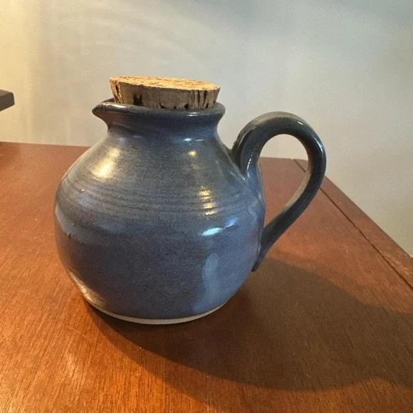 VTG small Studio Pottery jug with cork stopper semi-matte blue Stamped B‎