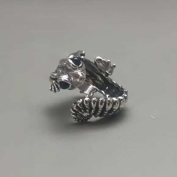 y2k vintage silver gecko ring