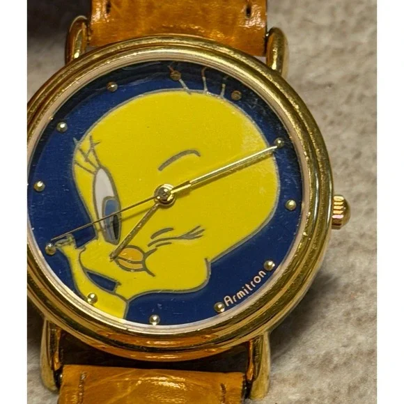 Vintage Tweety Bird Armitron Watch Warner Bros 1994 Leather Band Gold‎ Tone