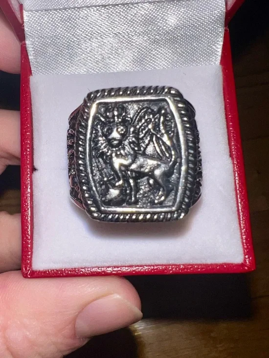 Men’s Vintage Medieval Silver Lion Ring. Size 9.5.
