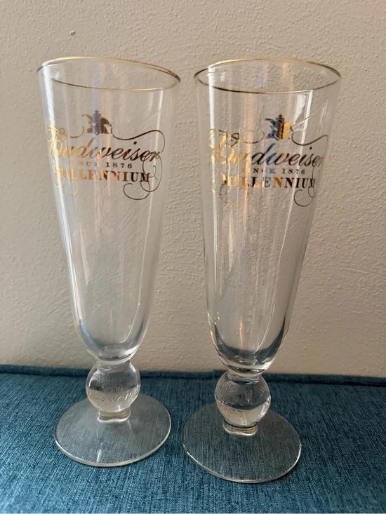 Budweiser Millennium Pilsner Glasses in Gold - Set of 2