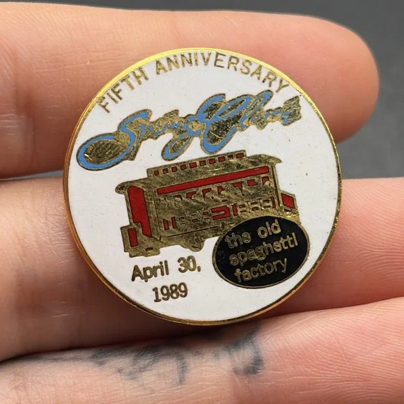 Fifth Anniversary Spring Classic 1989 The Old Spaghetti Warehouse Lapel Hat Pin