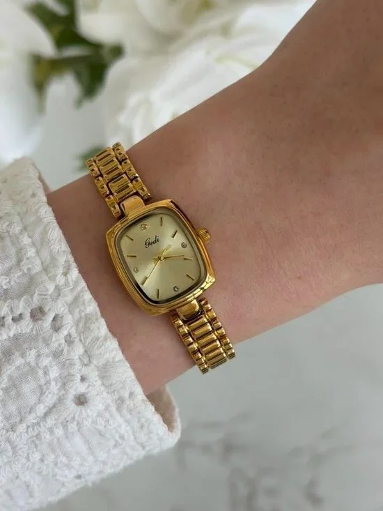 SKU0501 Retro Gold Women Minimalist Square Watch Bracelet Stainless‎ steel