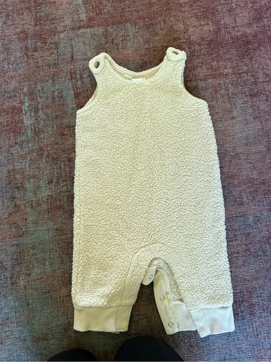 Hannah Anderson 3 month Cream Sherpa Baby Romper