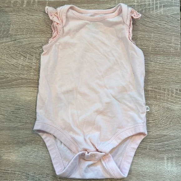 GAP Bodysuit / Onesie