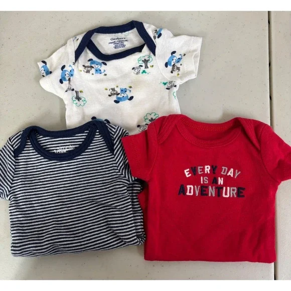 Bundle 3 Preemie‎ Baby Bodysuits Gerber Simple Joys Carter's Striped Adventure