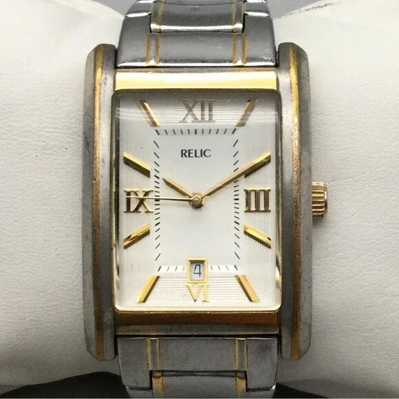 Relic Womens Watch 31mm Silver Tone White Dial Date ZR77108 New Battery 6.5