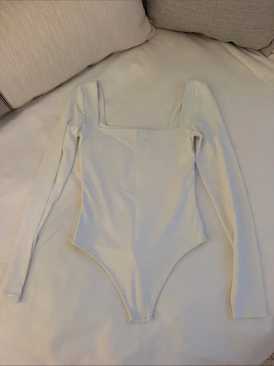Babaton White Long Sleeve Square Neck Bodysuit