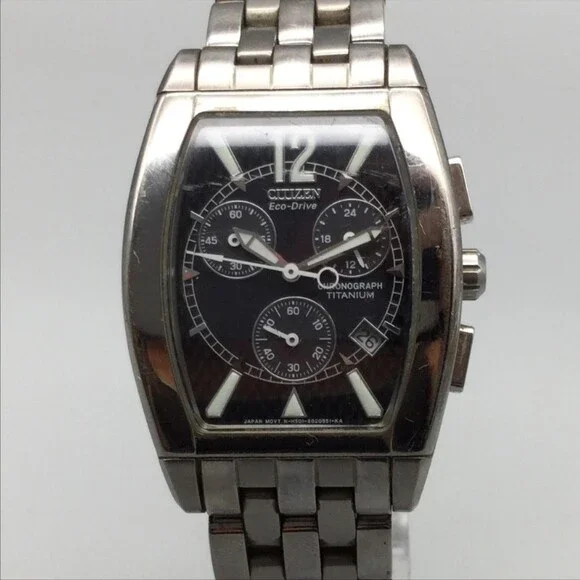 Citizen Eco-Drive Chronograph Mens Watch 32mm Black Dial Titanium H501 8
