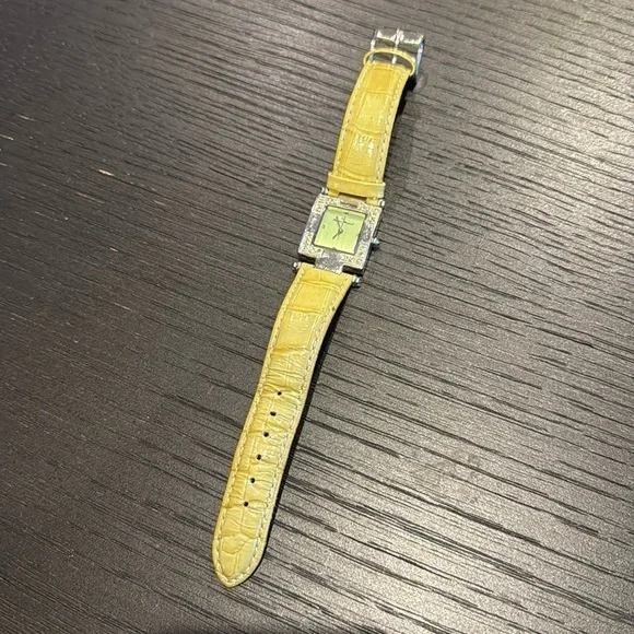 Lucien Piccard Women’s Wrist Watch Genuine Leather Stainless Steel Swiss