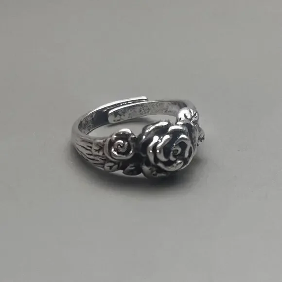 Y2k grunge silver rose bud ring