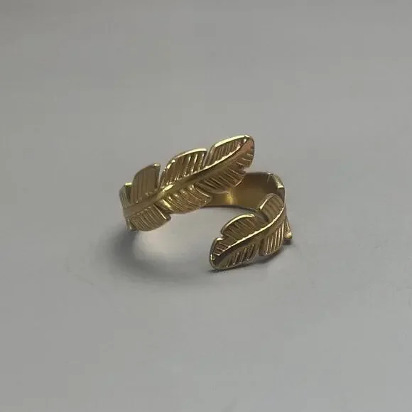 y2k 2000s vintage gold leaf ring