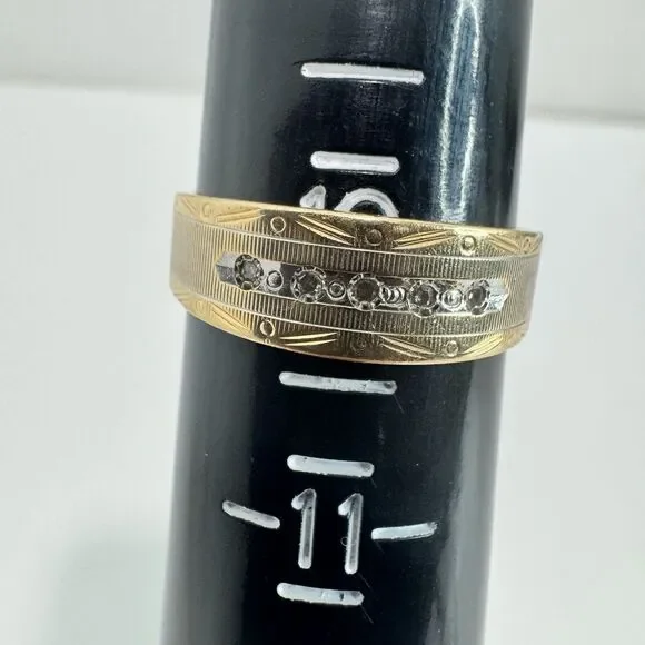 14K Gold Diamond Etched Vintage Wedding Band Sz 10.5 5 Grams Two Tone