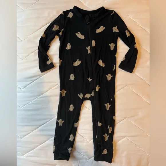 Kyte ghost zip romper