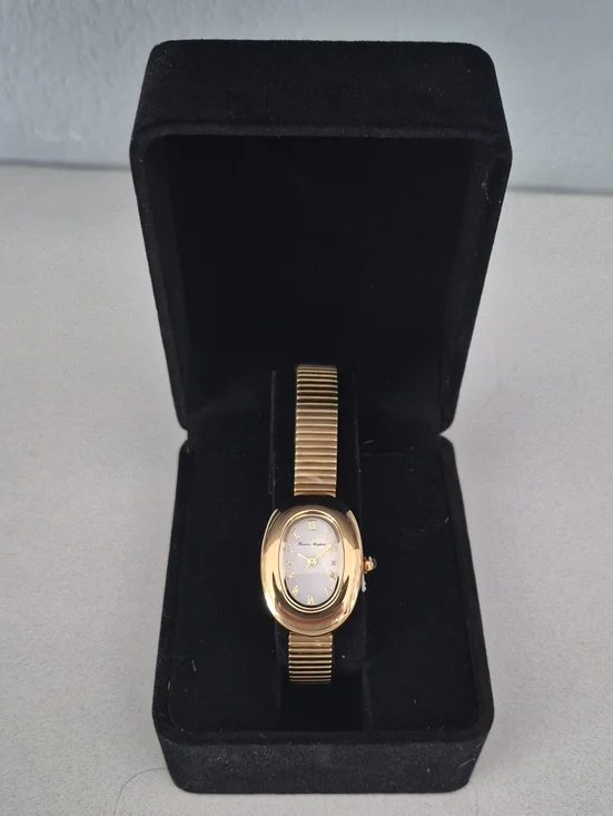 Heaven Mayhem Amara Gold-Tone Women's Oval Bracelet Watch - Classic Roman Dial