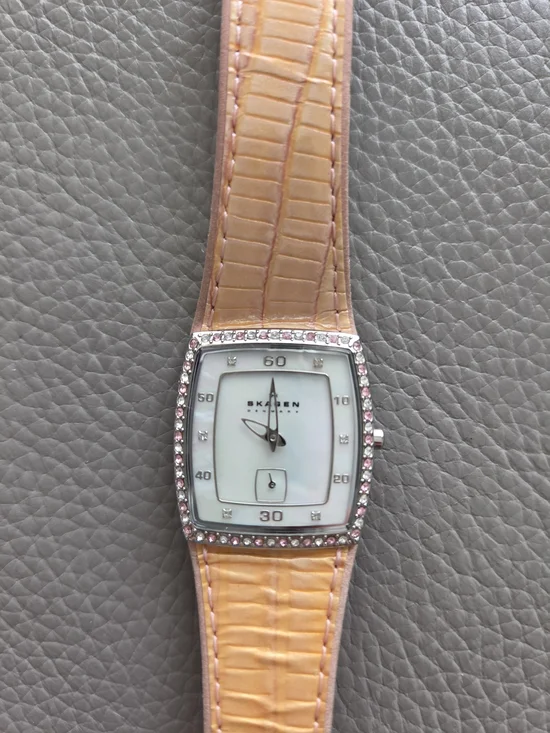 Skagen Silver Case with Peach Leather Strap and Pink Crystals