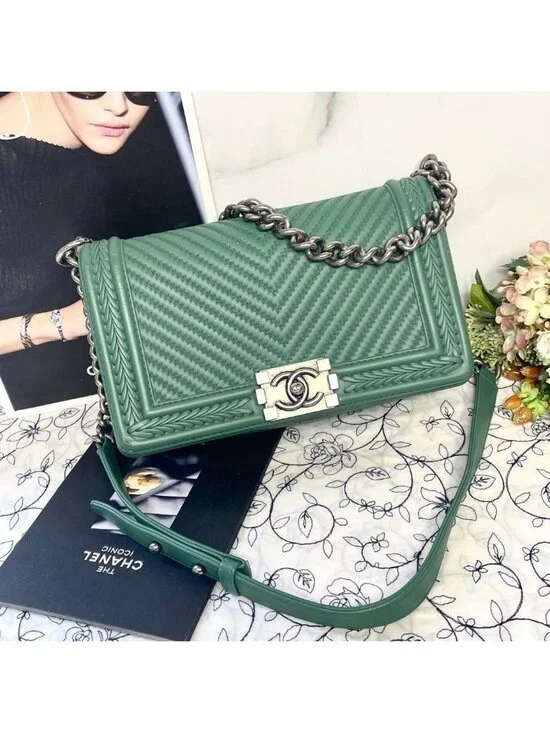 Chanel Chain Shoulder Bag