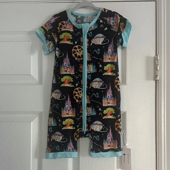 NWT Disney World Bamboo Shorty