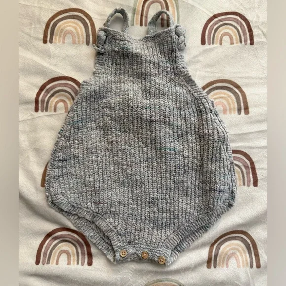 Zara Speckled Light Gray Knit Baby Romper