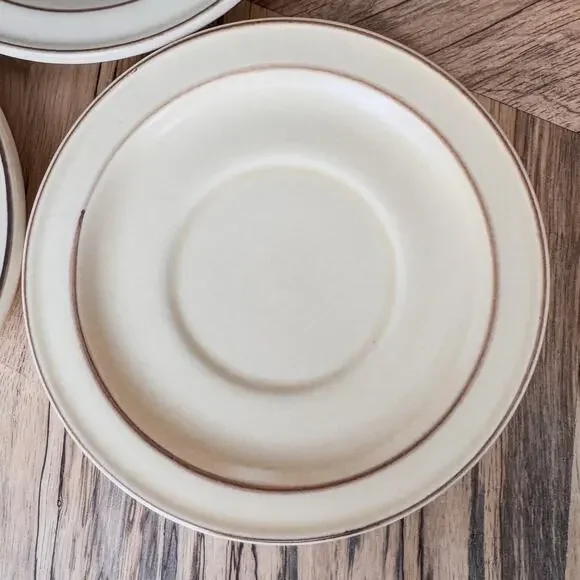 Set of 4 - 1976, Vintage Pfaltzgraff Village Collection, Dinner Plates, 10.5”