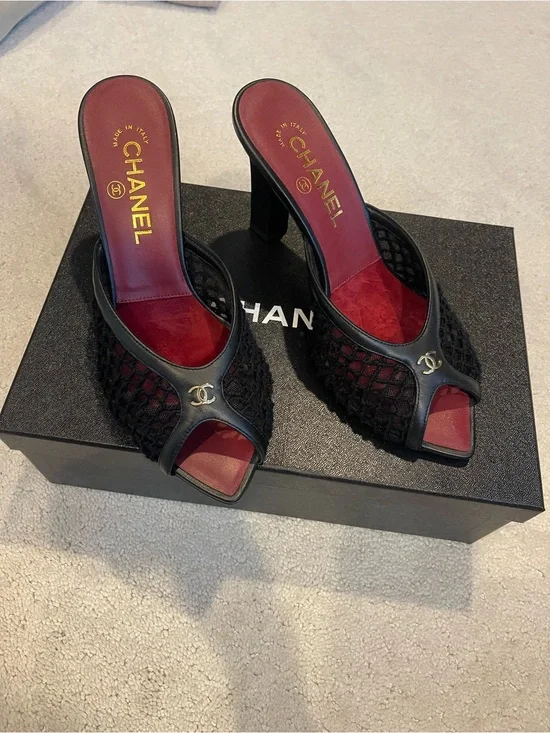 CHANEL COCO BEACH  Black Mesh Mules