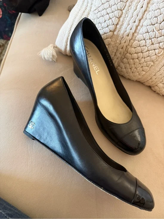 Chanel leather Wedges