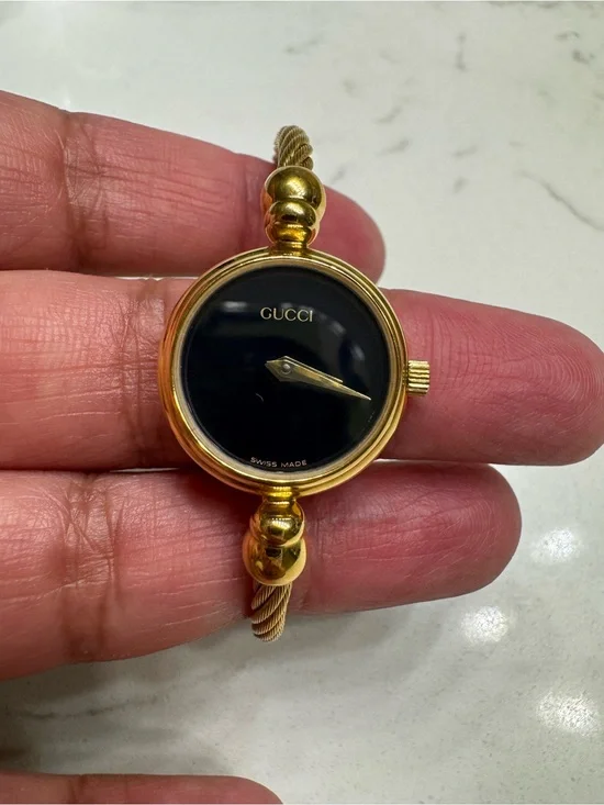 Gucci Vintage Gold and Black Women’s Cable Bangle Watch