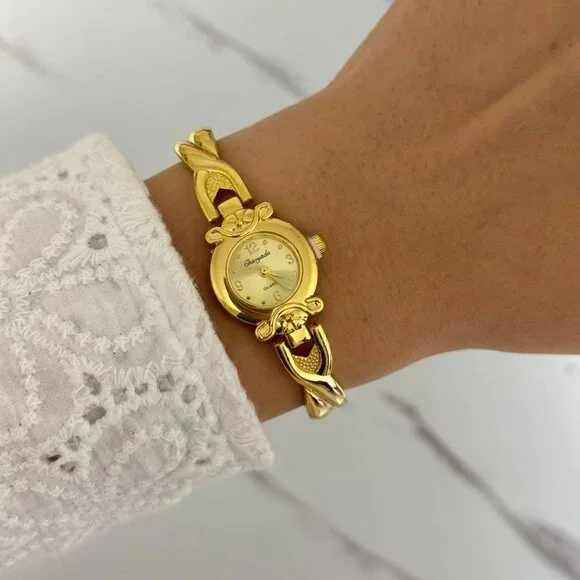 Sku:0206 vintage‎ vibe gold mini watch + in a gift box Stainless steel