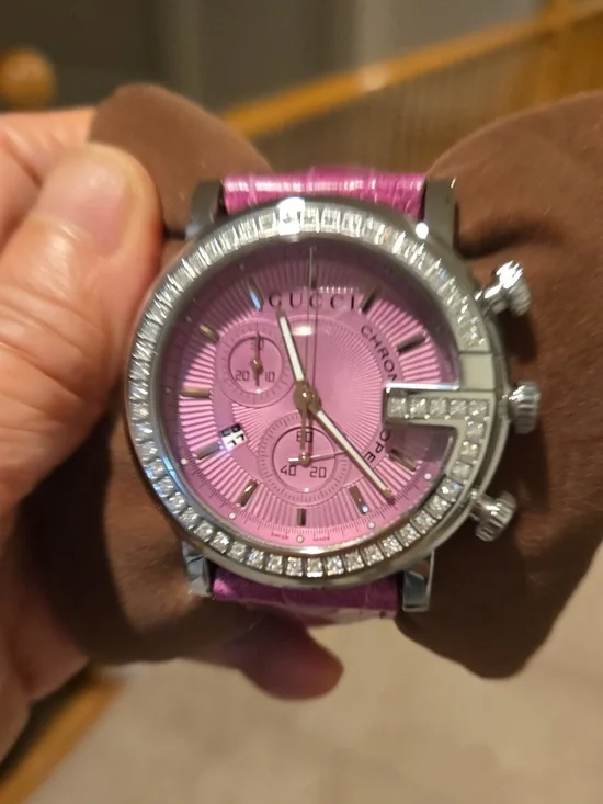 Gucci 2cttw Diamond Bezel Pink Crocodile Genuine Leather-Strap Chronograph