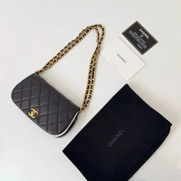 Chanel Women Pre-Loved Bag Very Good Condition