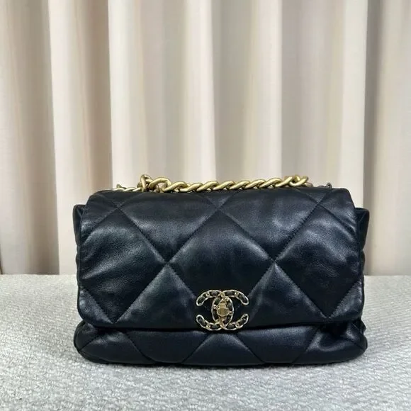 Chanel Women Pre-Loved Bag Very Good Condition