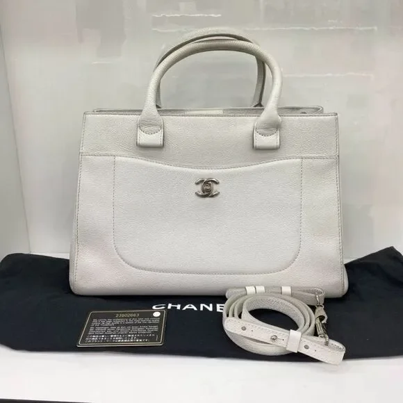 Chanel Women Pre-Loved Bag Very Good Condition