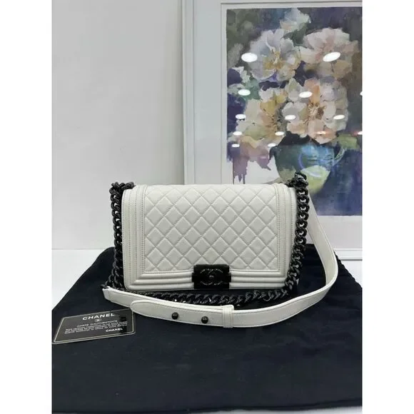 Chanel Women Pre-Loved Bag Very Good Condition