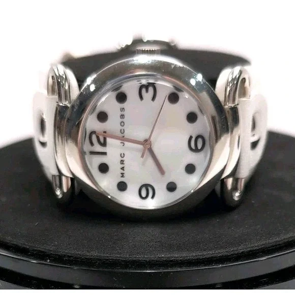 Marc by Marc Jacobs Molly Watch MBM1000 White Leather Strap w/ Box & Booklet