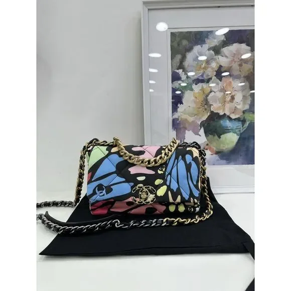 Chanel Women Pre-Loved Bag Very Good Condition