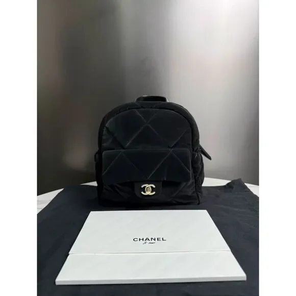 Chanel Women Pre-Loved Bag Very Good Condition