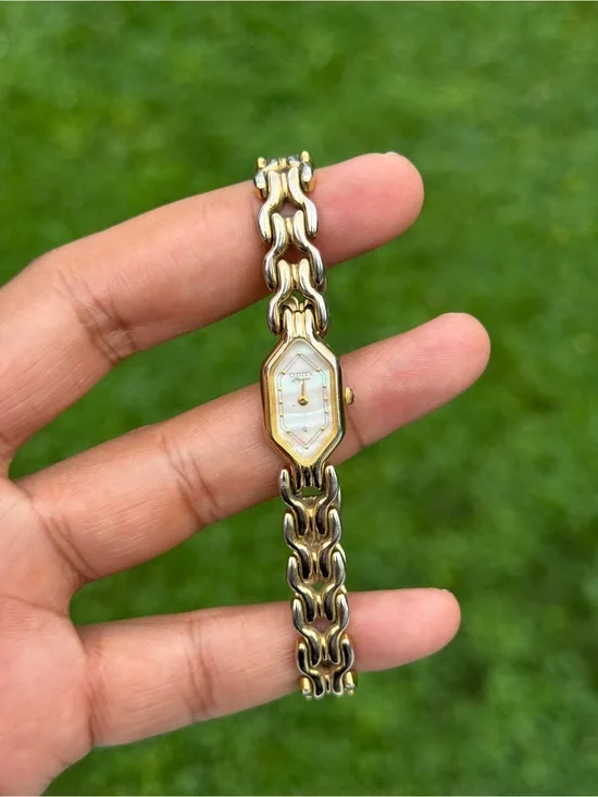 Citizen vintage Gold-Tone Women's Bracelet Hexagonal Mother-of-Pearl Dial