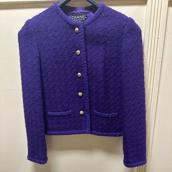 Rare Vintage Chanel Boutique Wool/Silk (tweed-like) Blazer Inner Chain Link