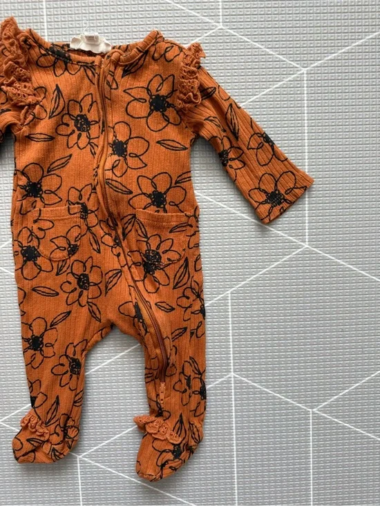Jessica Simpson|Baby girl Rust Orange Floral Ruffled  Ribbed footies,long sleeve