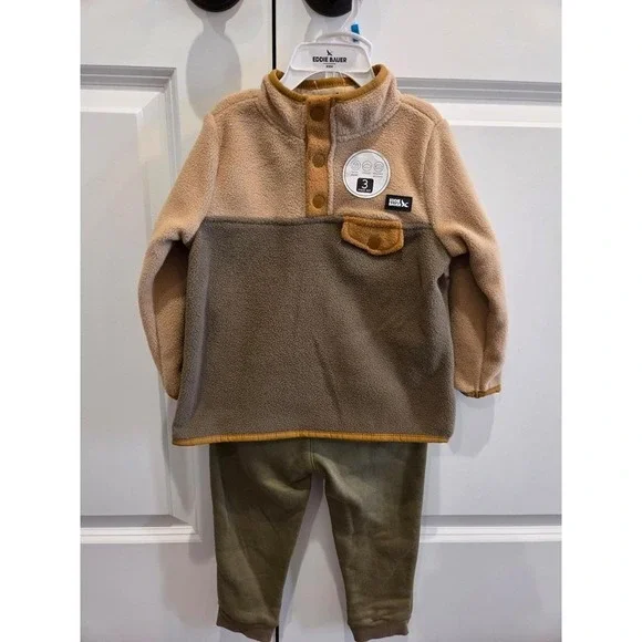 Eddie Bauer baby boy set 24 mos‎