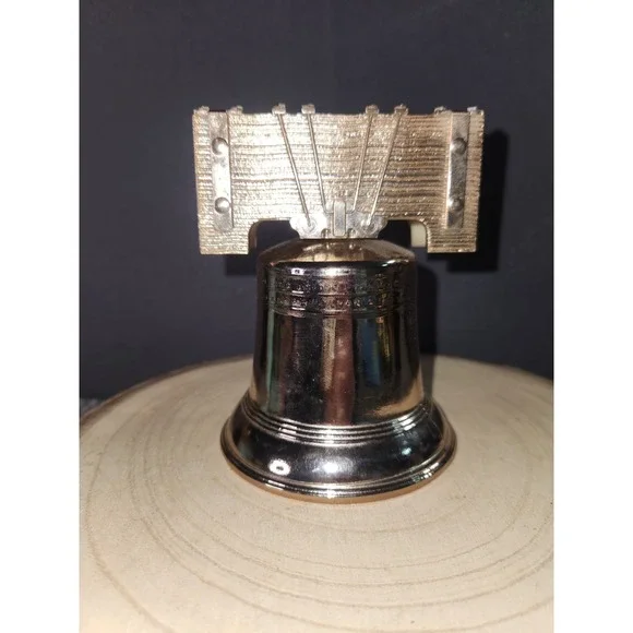Avon Liberty Bell After Shave‎ Decanter Deep Woods 5 oz Vintage~Empty Bottle